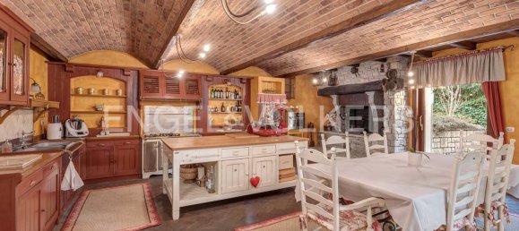 4 bedrooms Villa in Dolzago, Italy No. 126296 20