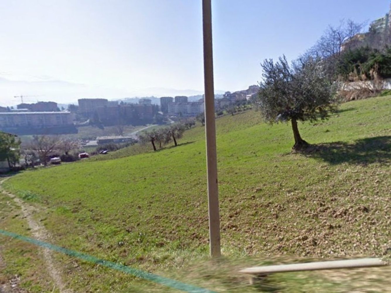 Terreno en Chieti, Italy 35000 m² No. 254638