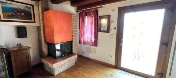 4 bedrooms House in Vidor, Italy No. 299265 14