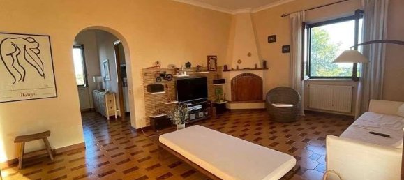 Casa T2 em Genzano di Roma, Italy N.º 370271 6