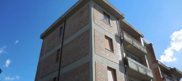 5 rooms Apartment in Siena, Italy No. 158092 14