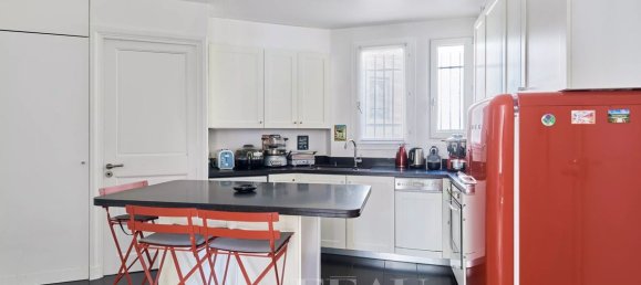 1 bedroom Apartment in Paris, France No. 325276 7