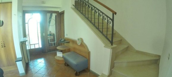 6 bedrooms Villa in Carmignano, Italy No. 315957 4