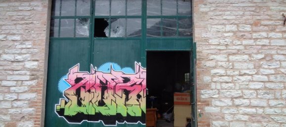 Gebäude in Cagli, Italy 1000m², Nr. 374535 6