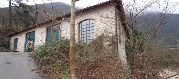 Gebäude in Cagli, Italy 1000m², Nr. 374535 5