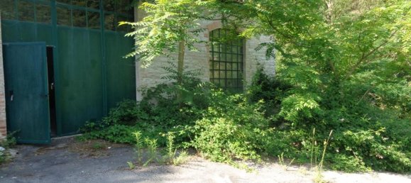 Gebäude in Cagli, Italy 1000m², Nr. 374535 8