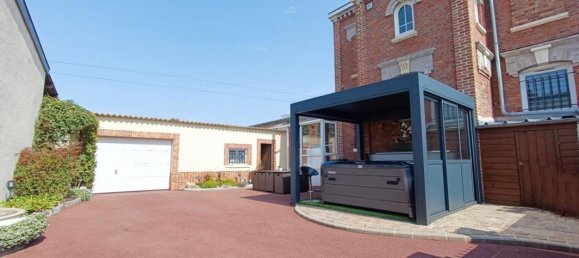 4 bedrooms House in Amiens, France No. 253131 2