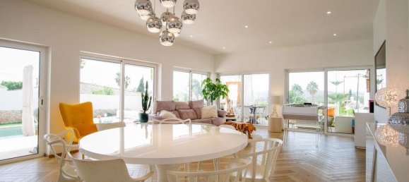 4 Schlafzimmer Villa in Mexilhoeira Grande, Portugal, Nr. 284747 11