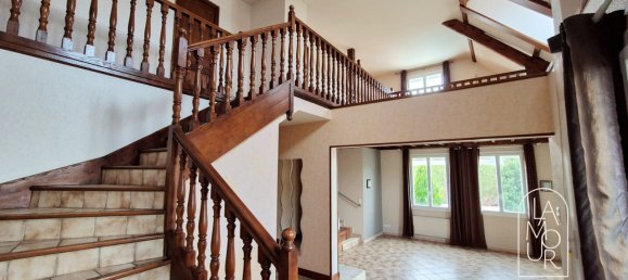 5 Schlafzimmer Villa in Talant, France, Nr. 44238 12