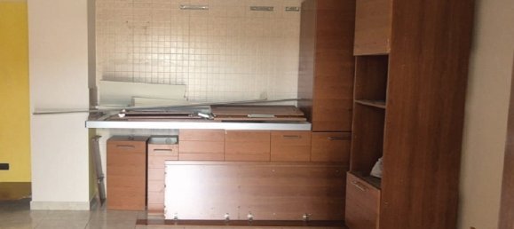 5-salle Appartement à San Severo, Italy No. 28125 2