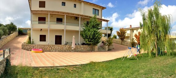5 bedrooms Villa in Heraklion, Greece No. 7557 2