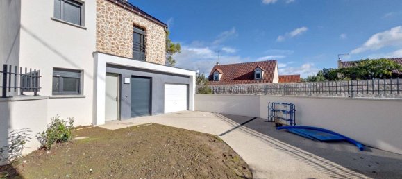 3 bedrooms Villa in Verneuil-sur-Seine, France No. 178818 2