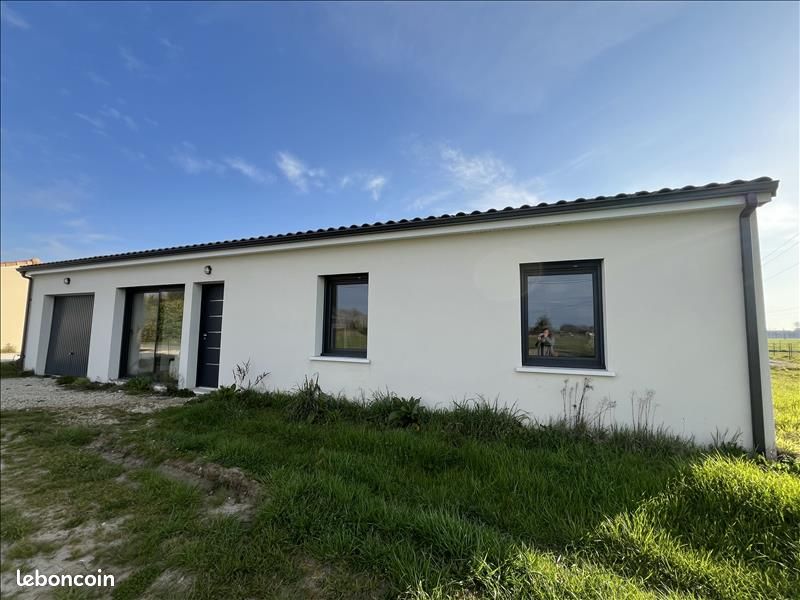 3 bedrooms House in Bergerac, France No. 294014