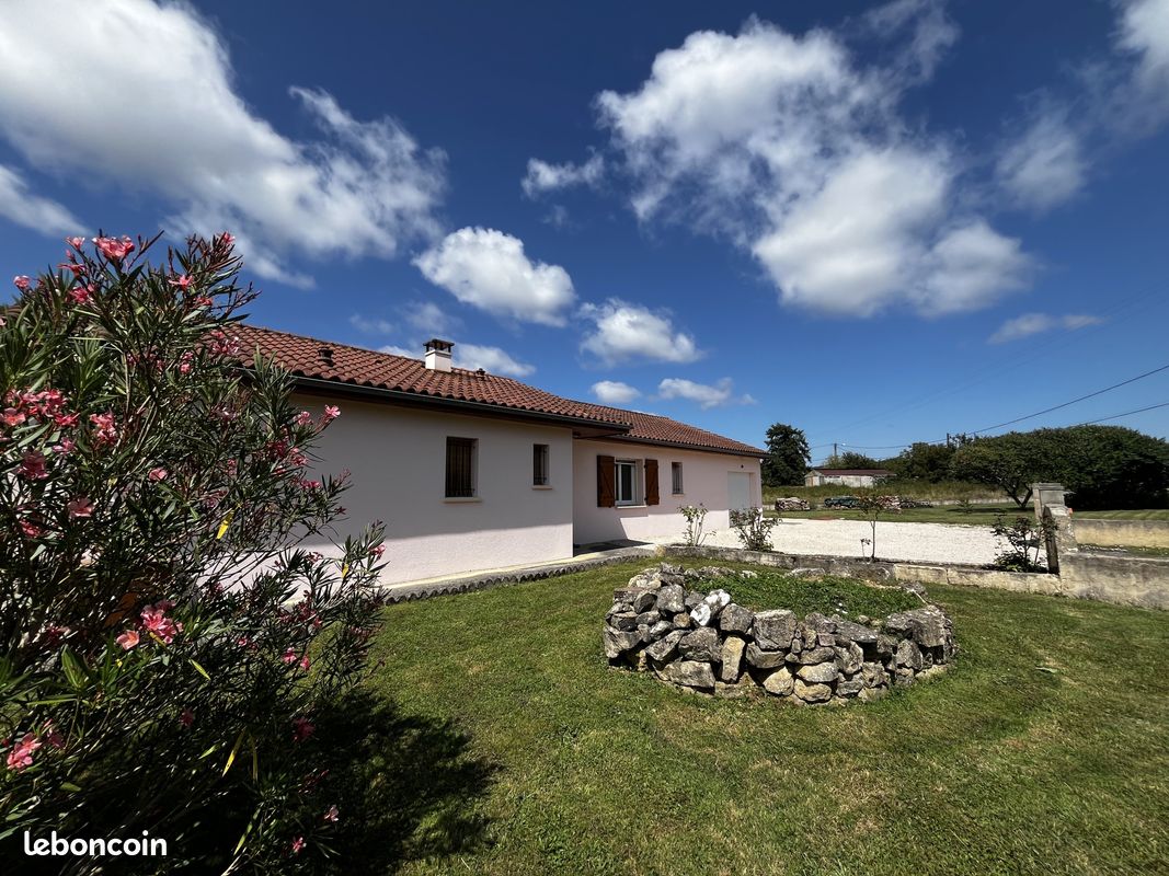 4 Schlafzimmer Villa in Aveyron, France, Nr. 341774