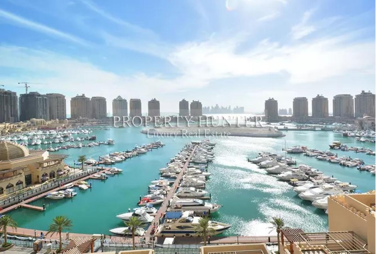 Studio in The Pearl, Qatar No. 15