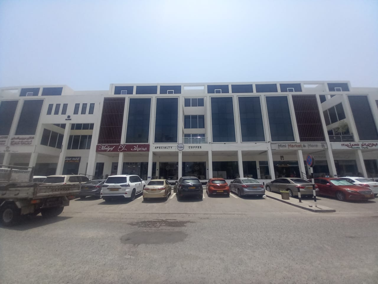 Hôtel à Al Qurm, Oman 94m² No. 1498