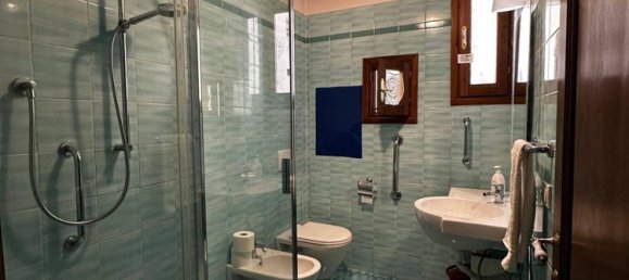 5 rooms Apartment in Florence, Italy No. 268002 10