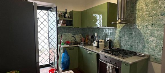 5 rooms Apartment in Florence, Italy No. 268002 2