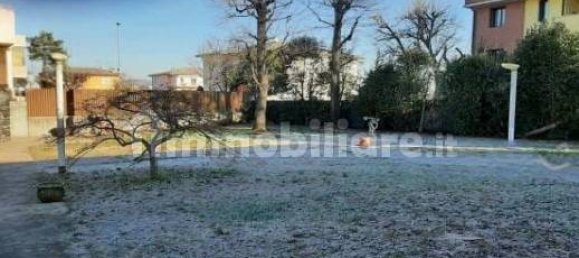 3 bedrooms Villa in San Bonifacio, Italy No. 322733 2