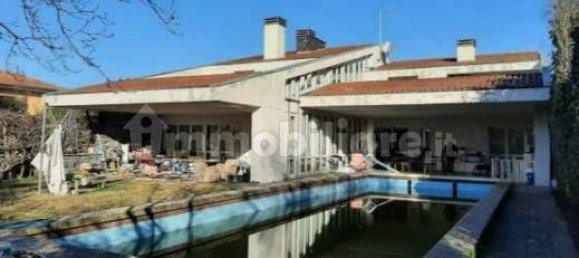 3 bedrooms Villa in San Bonifacio, Italy No. 322733 3