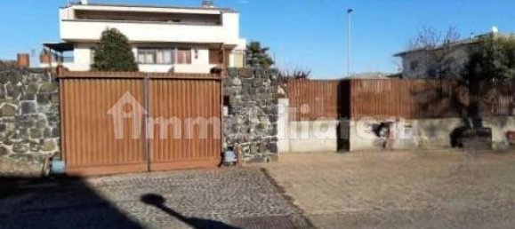 3 bedrooms Villa in San Bonifacio, Italy No. 322733 4