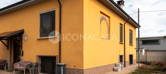 5 غرف نوم فيلا في Garlasco, Italy رقم 365647 17