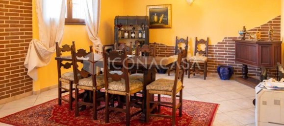 5 غرف نوم فيلا في Garlasco, Italy رقم 365647 13