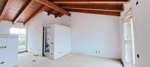 Studio in Canale Monterano, Italy No. 113428 5