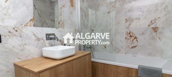 3 bedrooms Villa in Albufeira, Portugal No. 230525 8