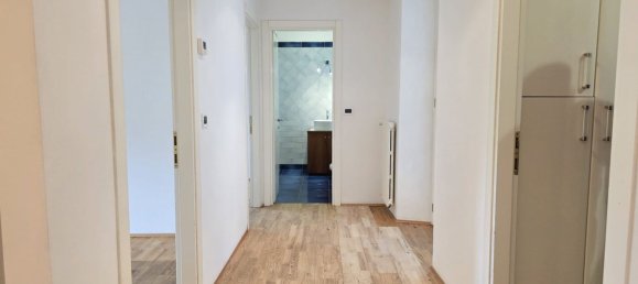 3 rooms Apartment in Udine, Italy No. 297198 10