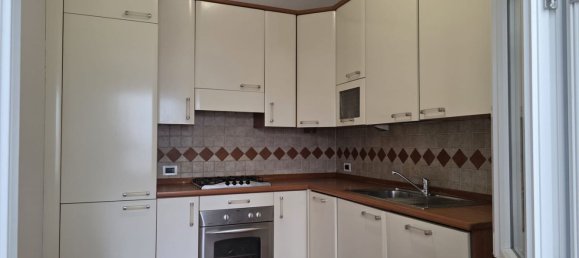 3 rooms Apartment in Udine, Italy No. 297198 8