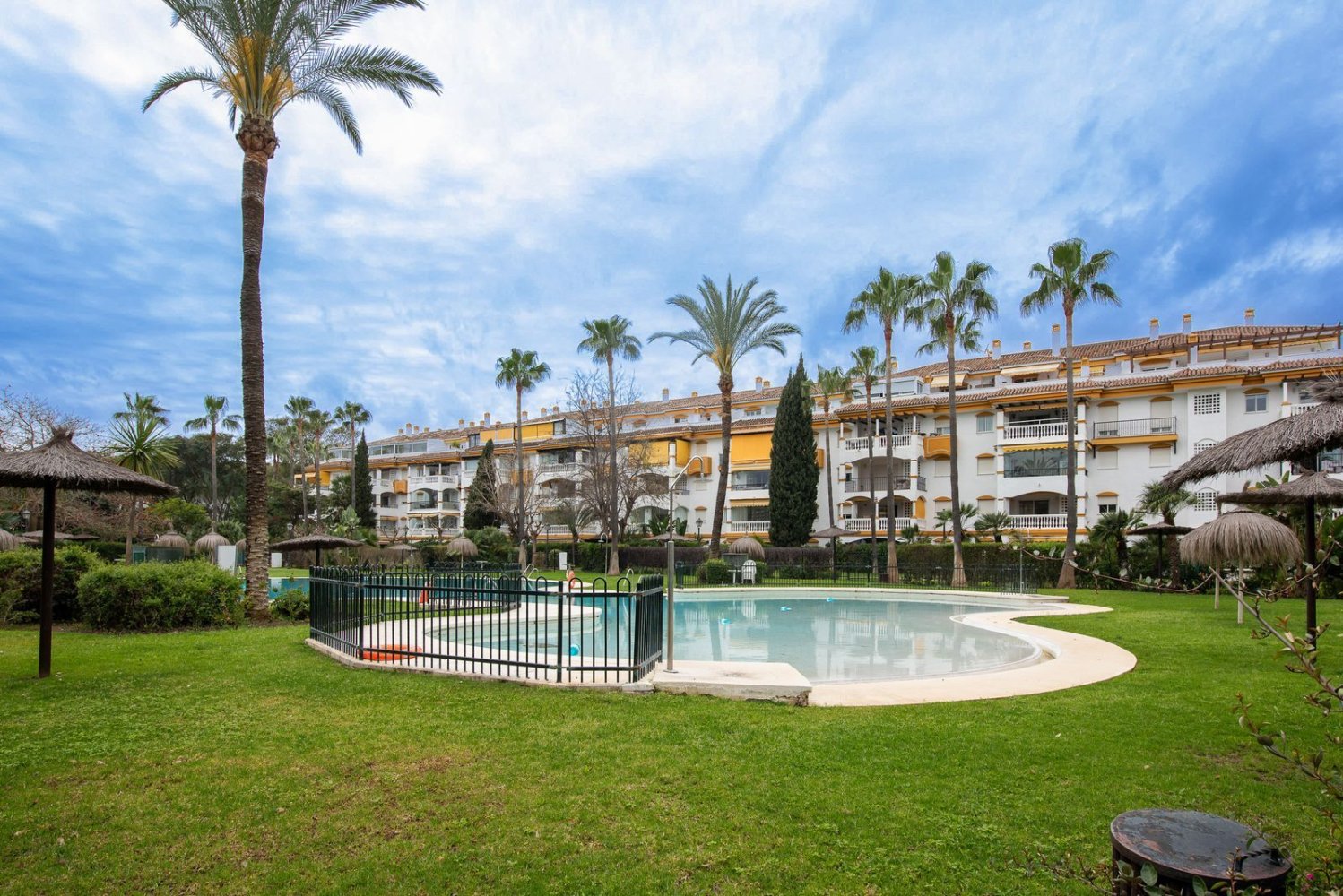 2 bedrooms Penthouse in Marbella, Spain No. 134150