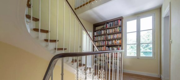 Villa de 5 dormitorios en Fontainebleau, France No. 298089 16