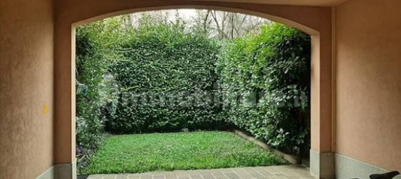 2 Schlafzimmer Wohnung in Parabiago, Italy, Nr. 16585 13