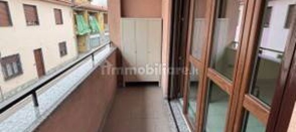 2 Schlafzimmer Wohnung in Parabiago, Italy, Nr. 16585 3