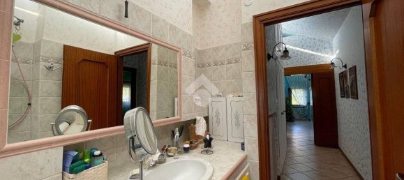 4 bedrooms Villa in Trevignano Romano, Italy No. 166986 23