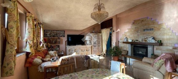 4 bedrooms Villa in Trevignano Romano, Italy No. 166986 2