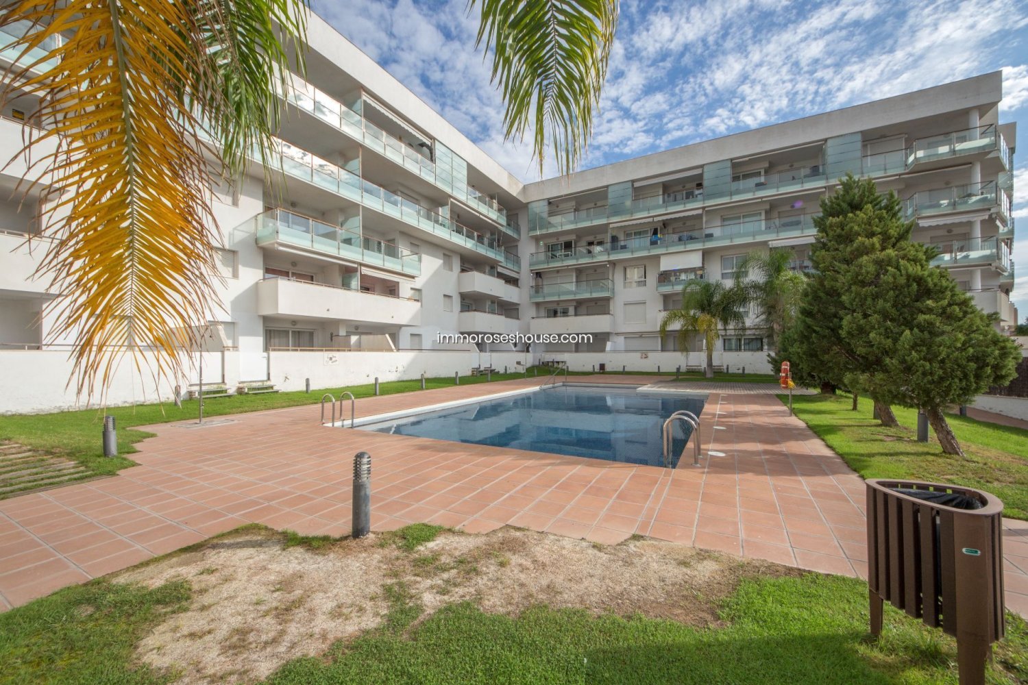  موقف سيارات في Roses, Spain 11متر مربع رقم 164517