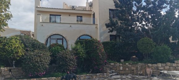 Propriedade comercial T4 em Tala, Cyprus N.º 9763 9