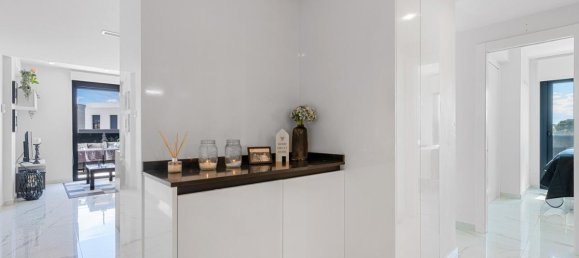 Apartamento de 2 dormitorios en Alicante, Spain No. 12819 4