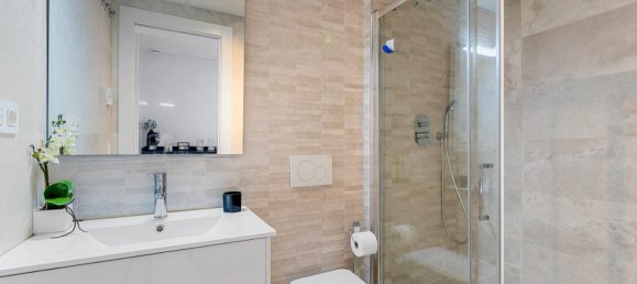 Apartamento de 2 dormitorios en Alicante, Spain No. 12819 22