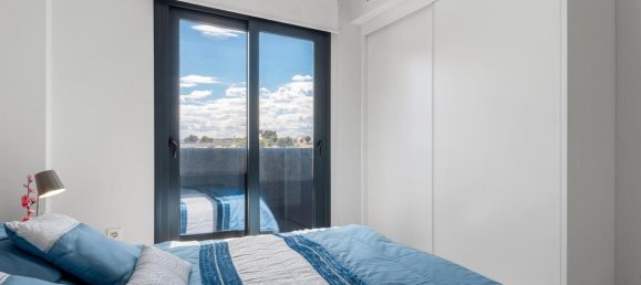 Apartamento de 2 dormitorios en Alicante, Spain No. 12819 20