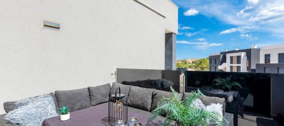 Apartamento de 2 dormitorios en Alicante, Spain No. 12819 9