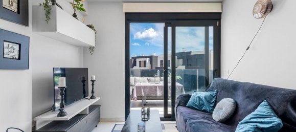 Apartamento de 2 dormitorios en Alicante, Spain No. 12819 8