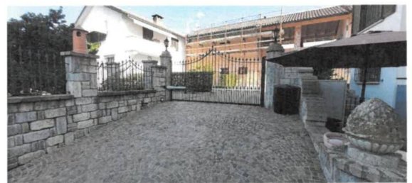 3 bedrooms House in Crescentino, Italy No. 322087 4