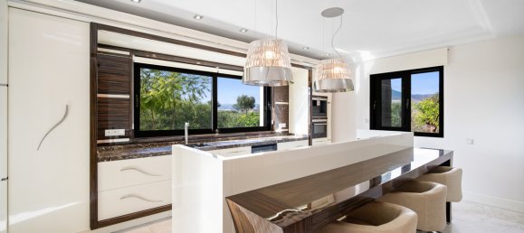 Villa de 6 dormitorios en Marbella, Spain No. 98990 7