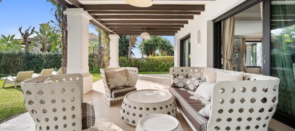 Villa de 6 dormitorios en Marbella, Spain No. 98990 34