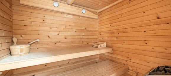 16 bedrooms Villa in El Paraiso, Spain No. 184555 3