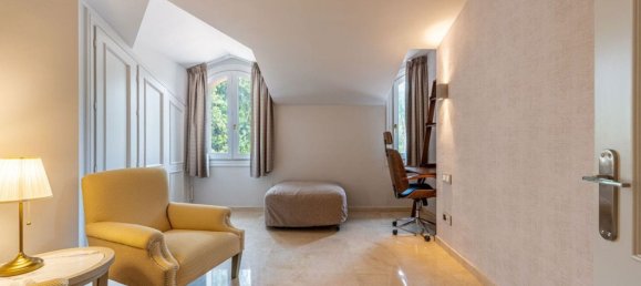 16 bedrooms Villa in El Paraiso, Spain No. 184555 6