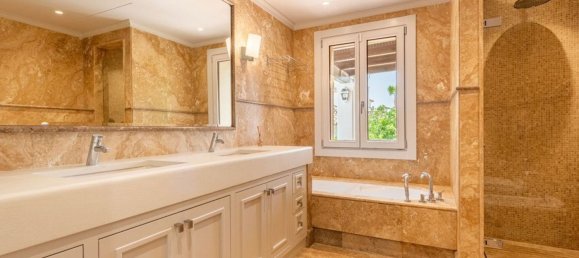 16 bedrooms Villa in El Paraiso, Spain No. 184555 50